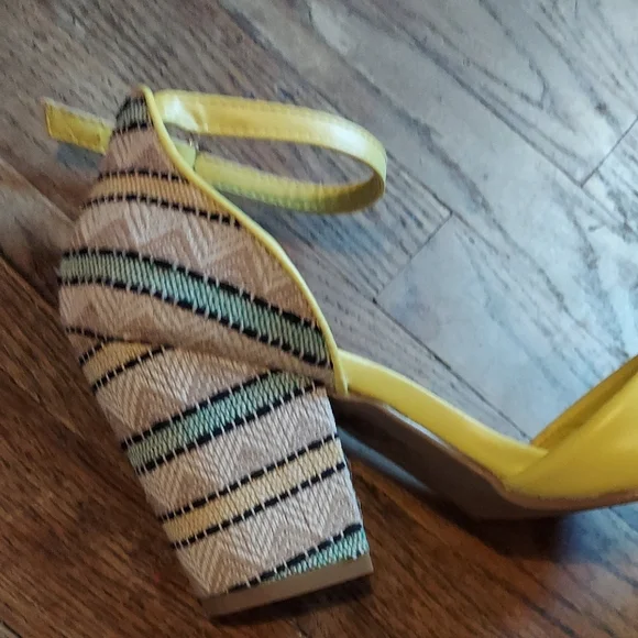 4 For $12 Yellow Strappy Heels with Patterned Block Heel - Picture 6 of 9